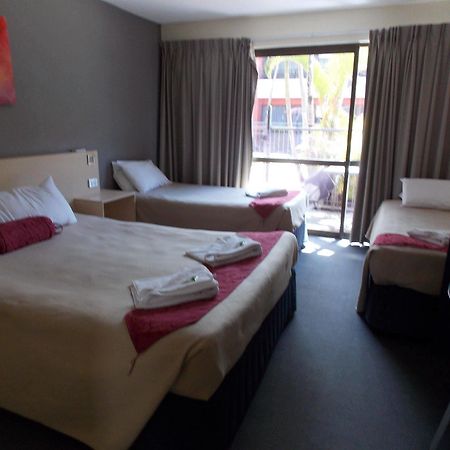Currimundi Hotel Motel Экстерьер фото